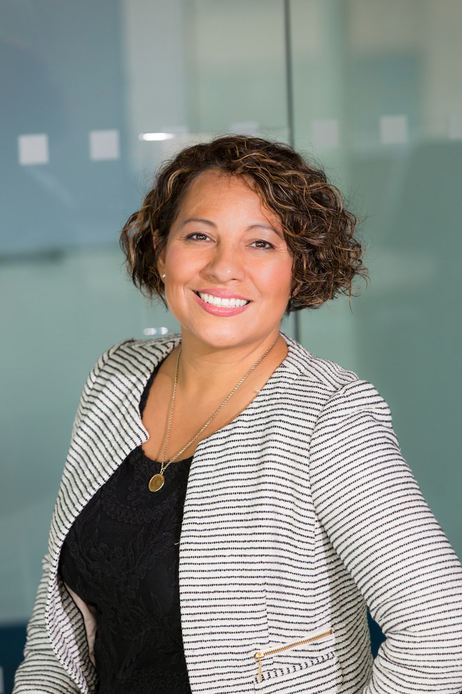 SAFE FCU friendly advisor helping member